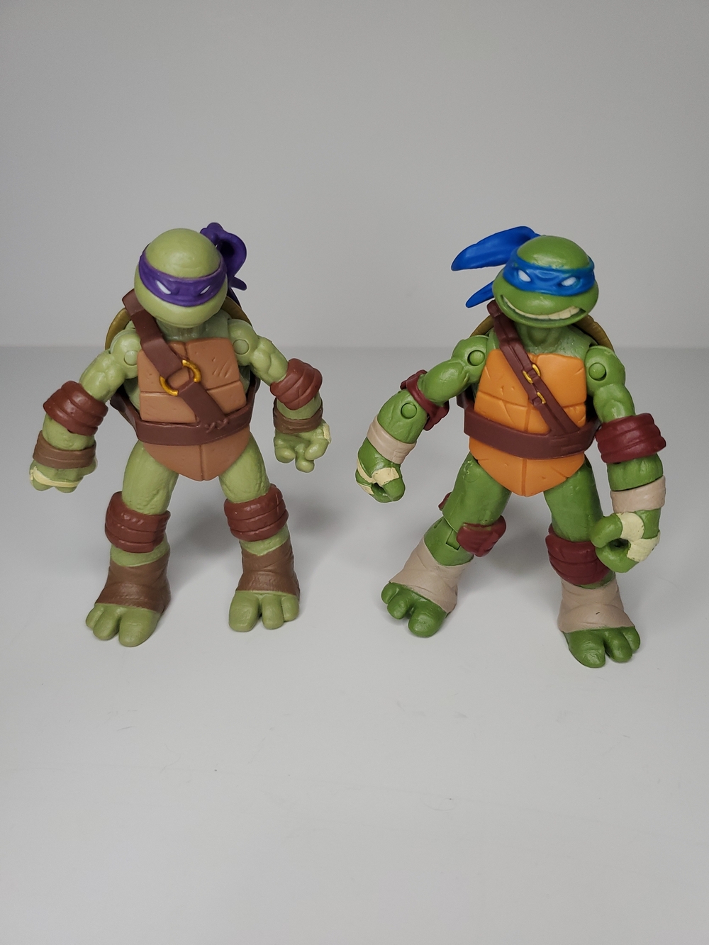 2012 Playmates Toys Teenage Mutant Ninja Turtles Leonardo & Donatello